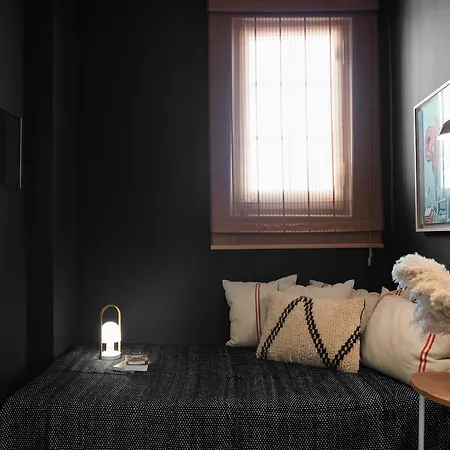 Brummell Gracia Apartment
